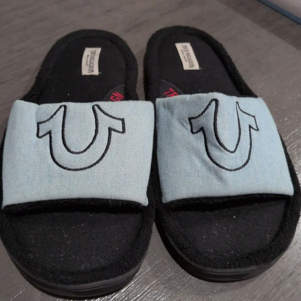 True Religion Men's Denim Slide Slippers Blue Red Horseshoe Logo Size M 9-10